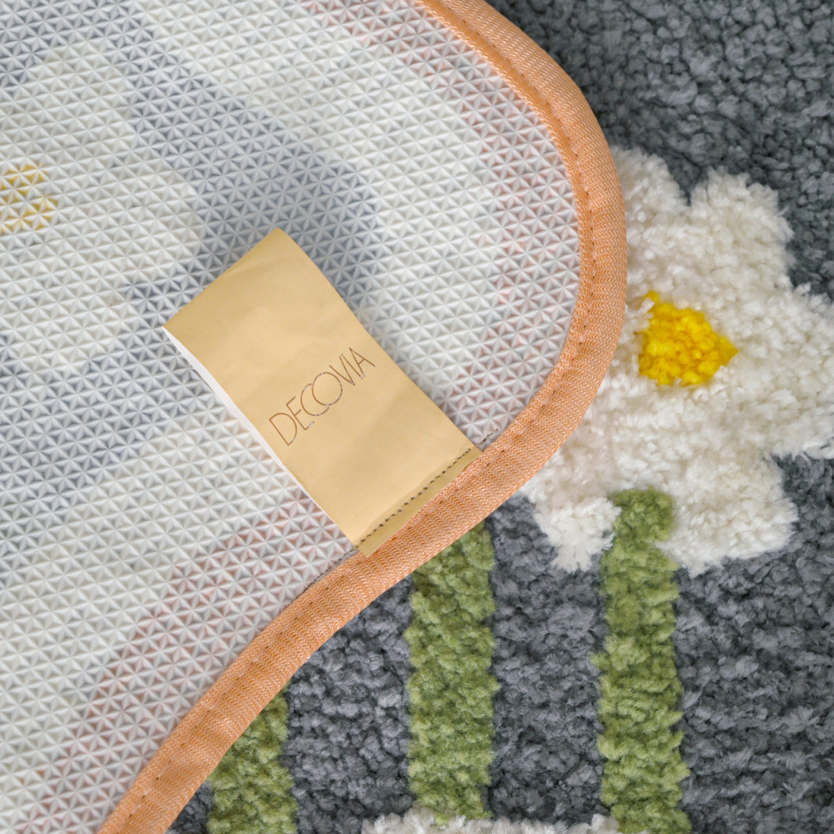 Lily Flower Microfiber Anti Skid Super Absorbent Bathmat - Decovia