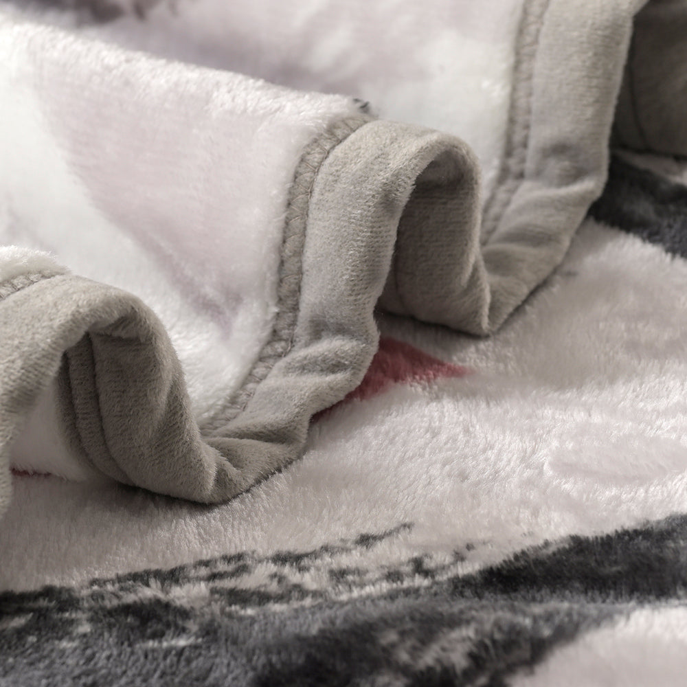 Decovia Misty Waves Chevron Blanket – Soft, Stylish & Sophisticated