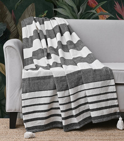 Throw-Stripe-Black-White
