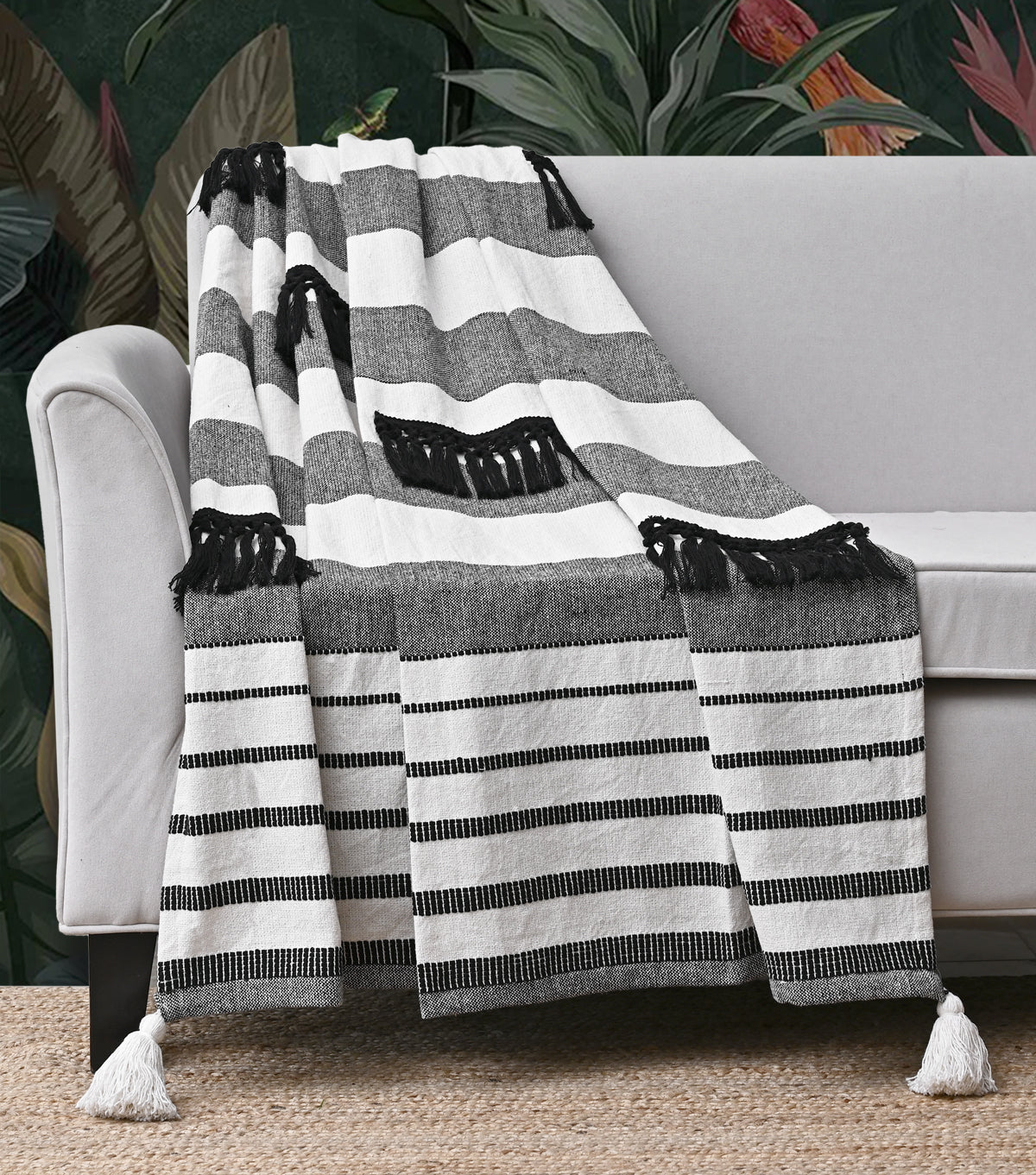 Throw-Fringe-Black-White