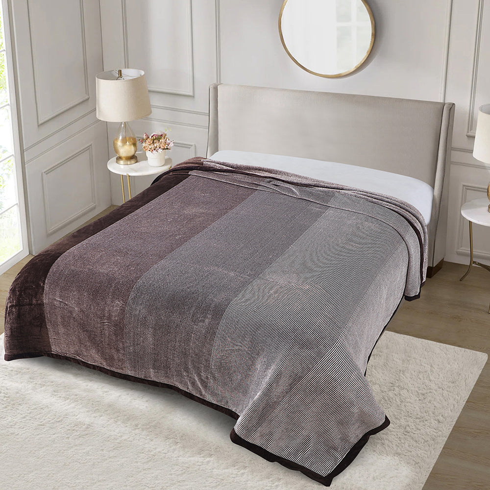 Decovia Luxe Velvet Touch Blanket
