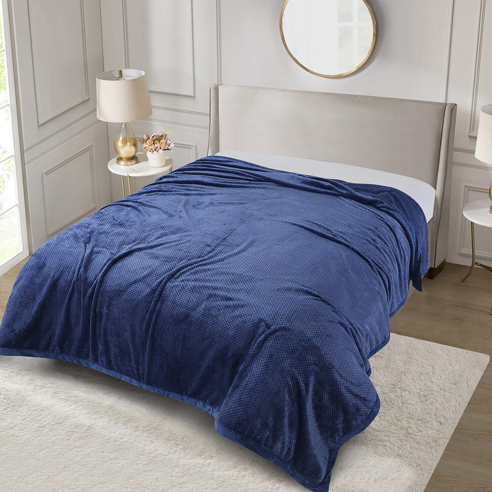 Decovia Dove Luxe Textured Blanket – Minimalism Meets Comfort