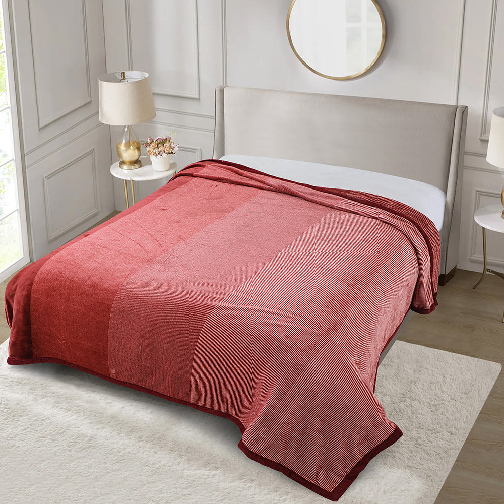 Decovia Luxe Velvet Touch Blanket
