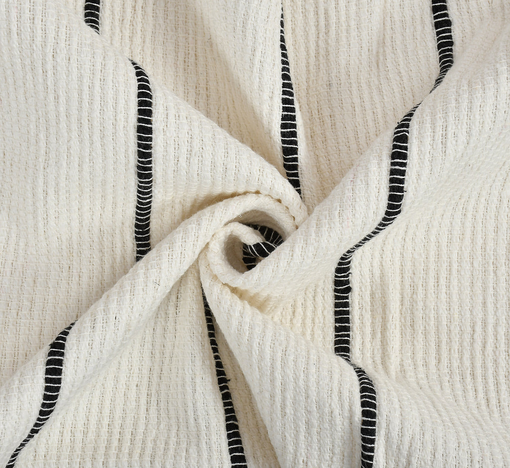 Clean-Throw-Whue&Grey