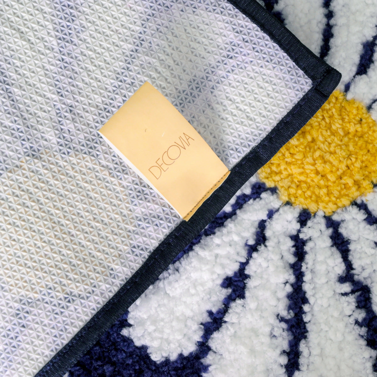 Sun Flower Microfiber Anti Skid Super Absorbent Bathmat - Decovia