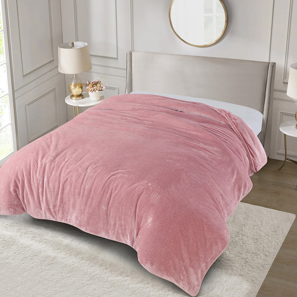 Decovia Dove Luxe Textured Blanket – Minimalism Meets Comfort