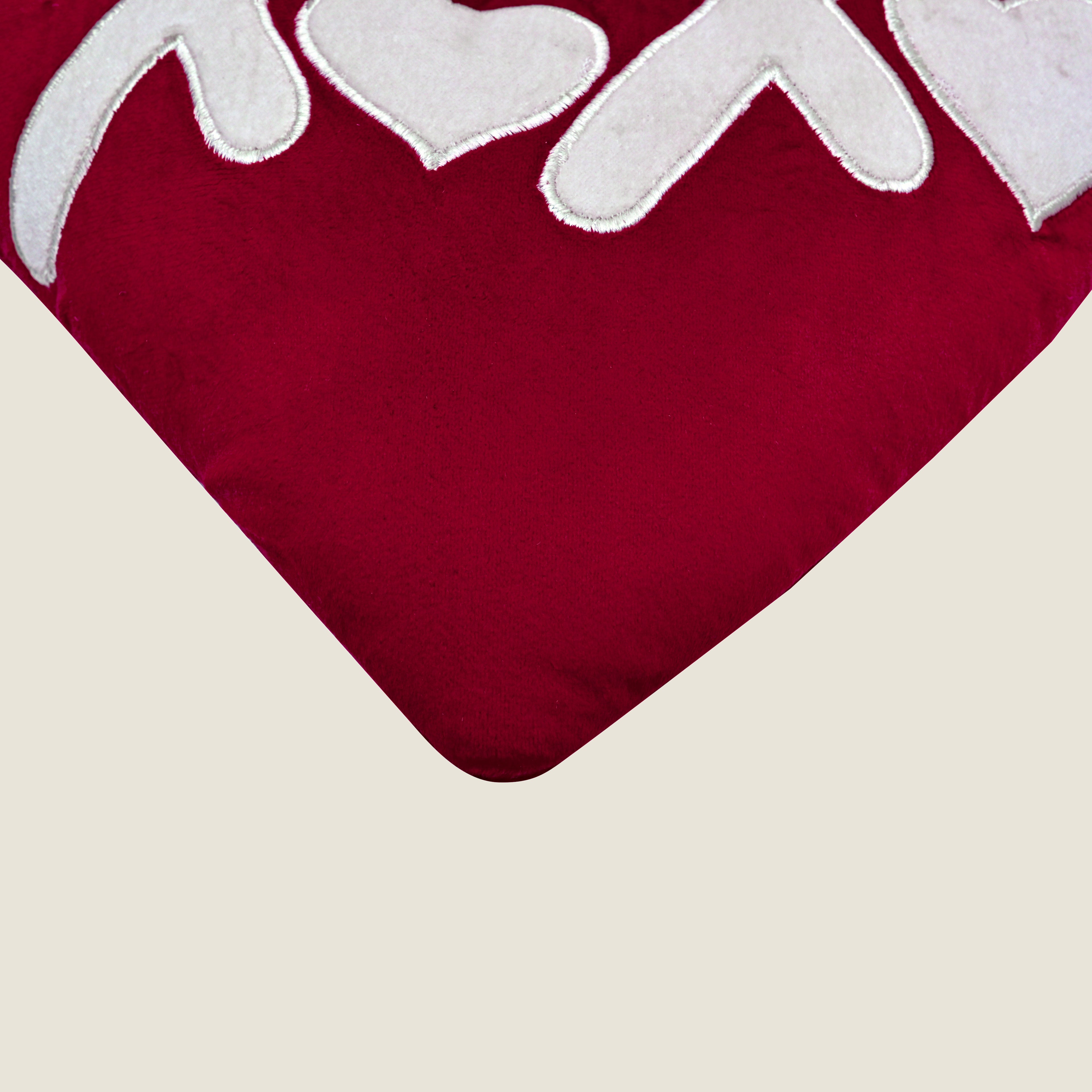 Set of 2 Red Heart-Shaped Velvet Cushions with Embroidery Romantic Valentine's Day Gift Decor