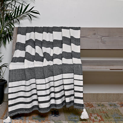 Throw-Stripe-Black-White