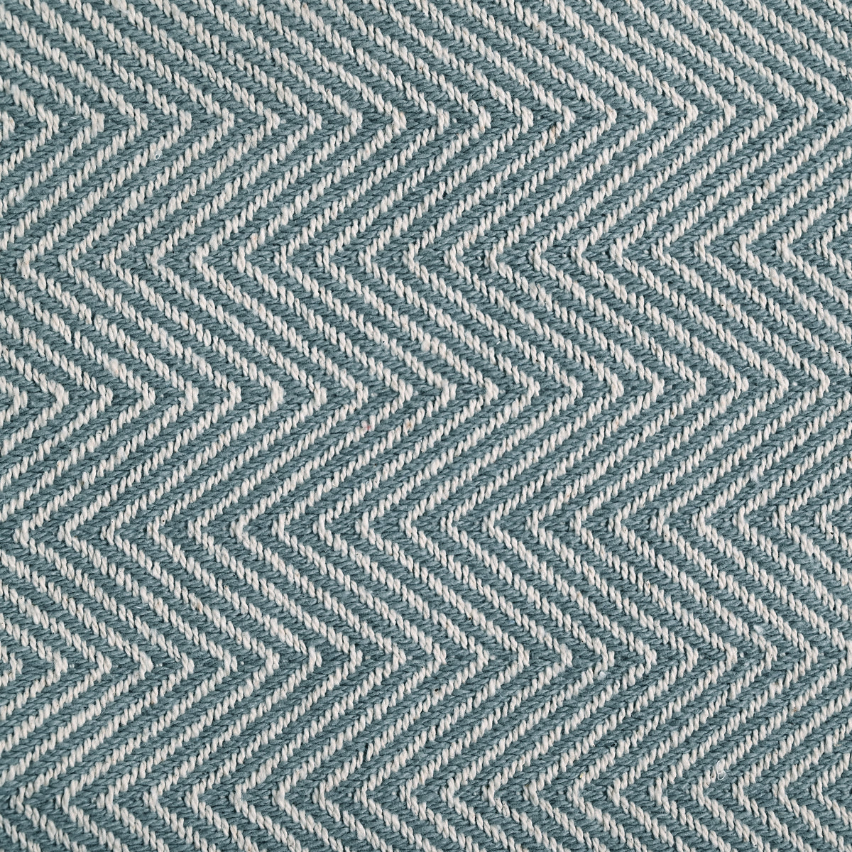 Soft Herringbone Cotton Throw with Tassels – Grey