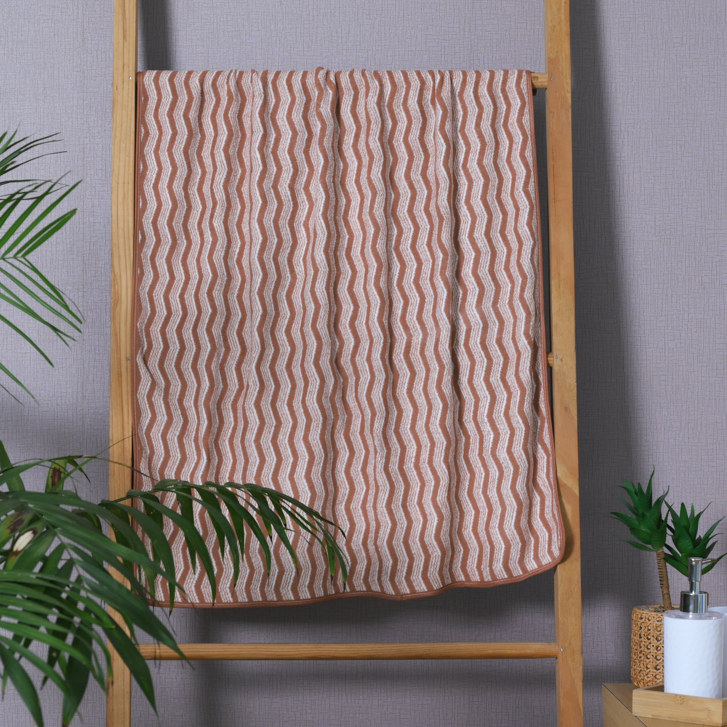 Fresh Zigzag pattern Towels Set of 2