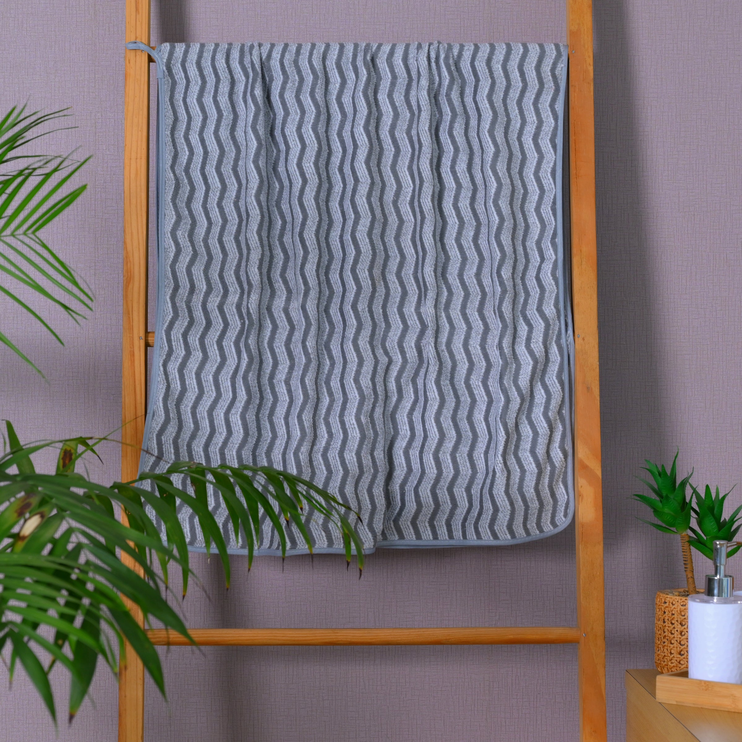 Fresh Zigzag pattern Towels Set of 2