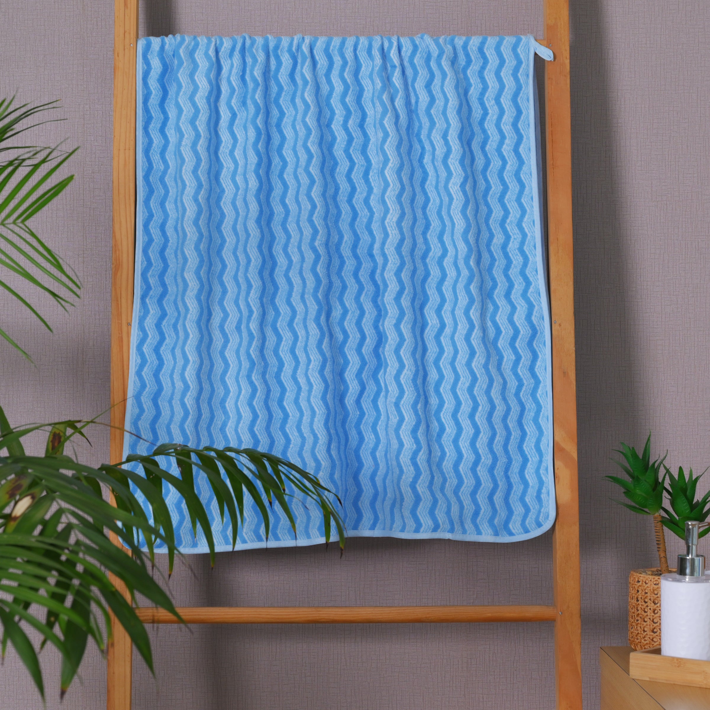 Fresh Zigzag pattern Towels Set of 2