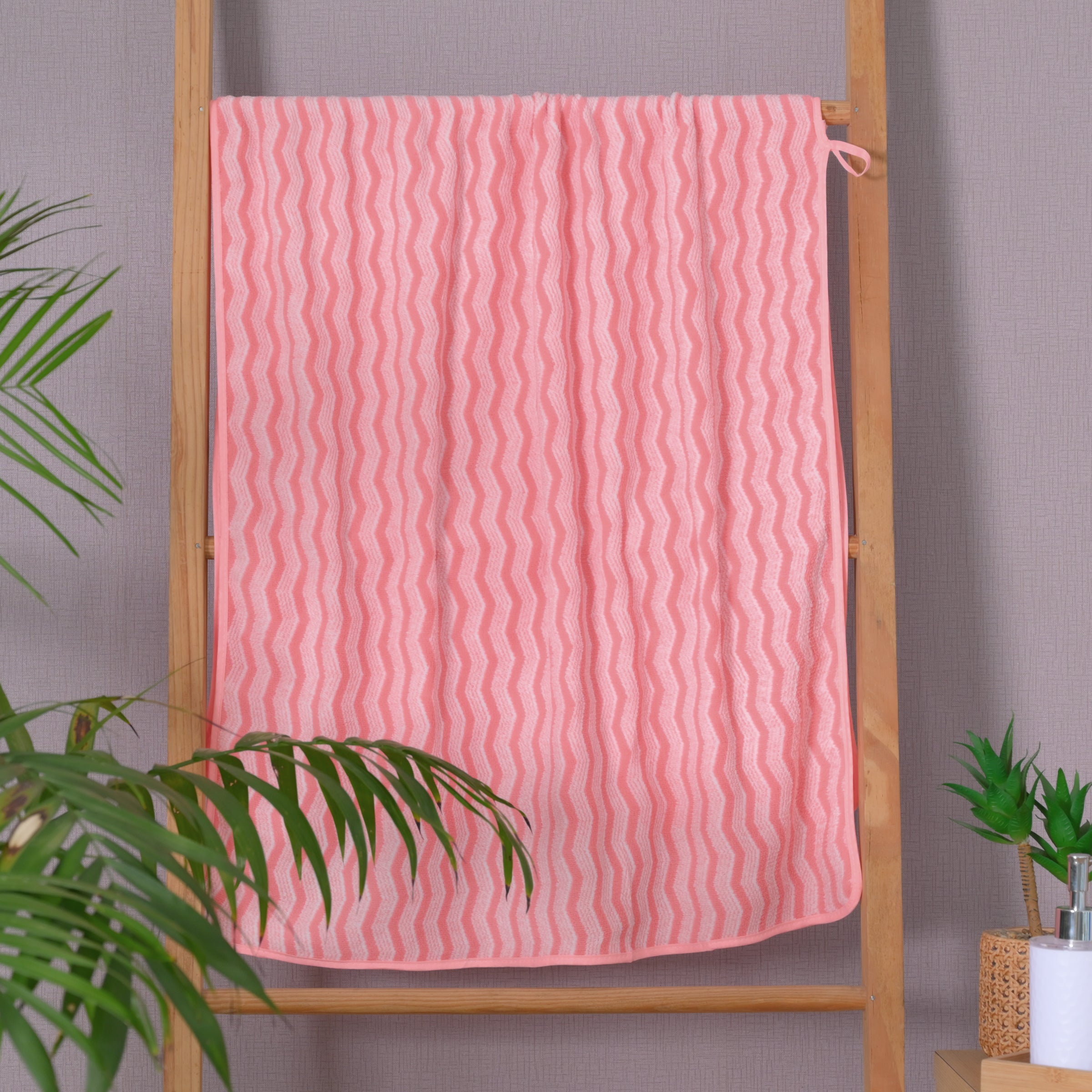 Fresh Zigzag pattern Towels Set of 2