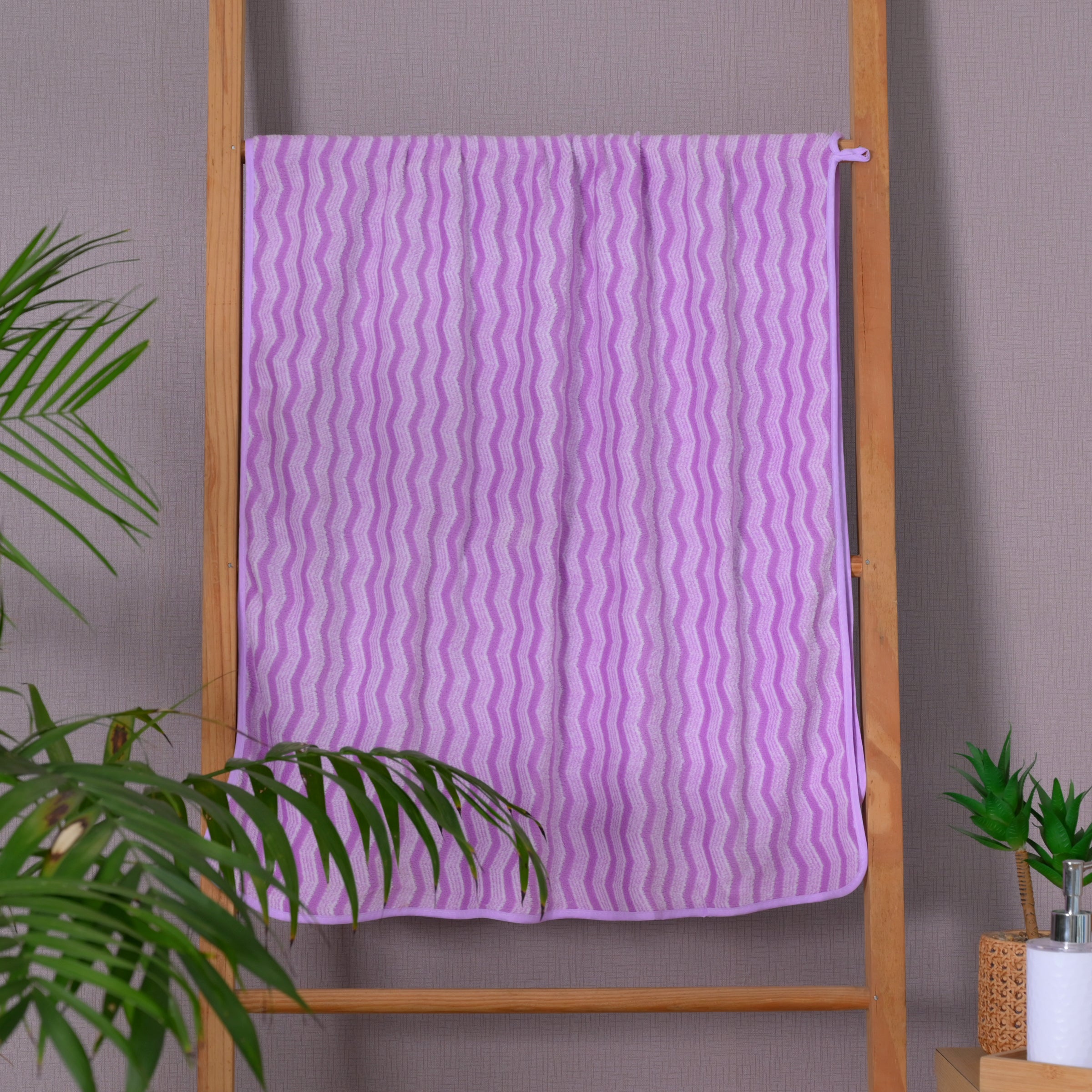 Fresh Zigzag pattern Towels Set of 2