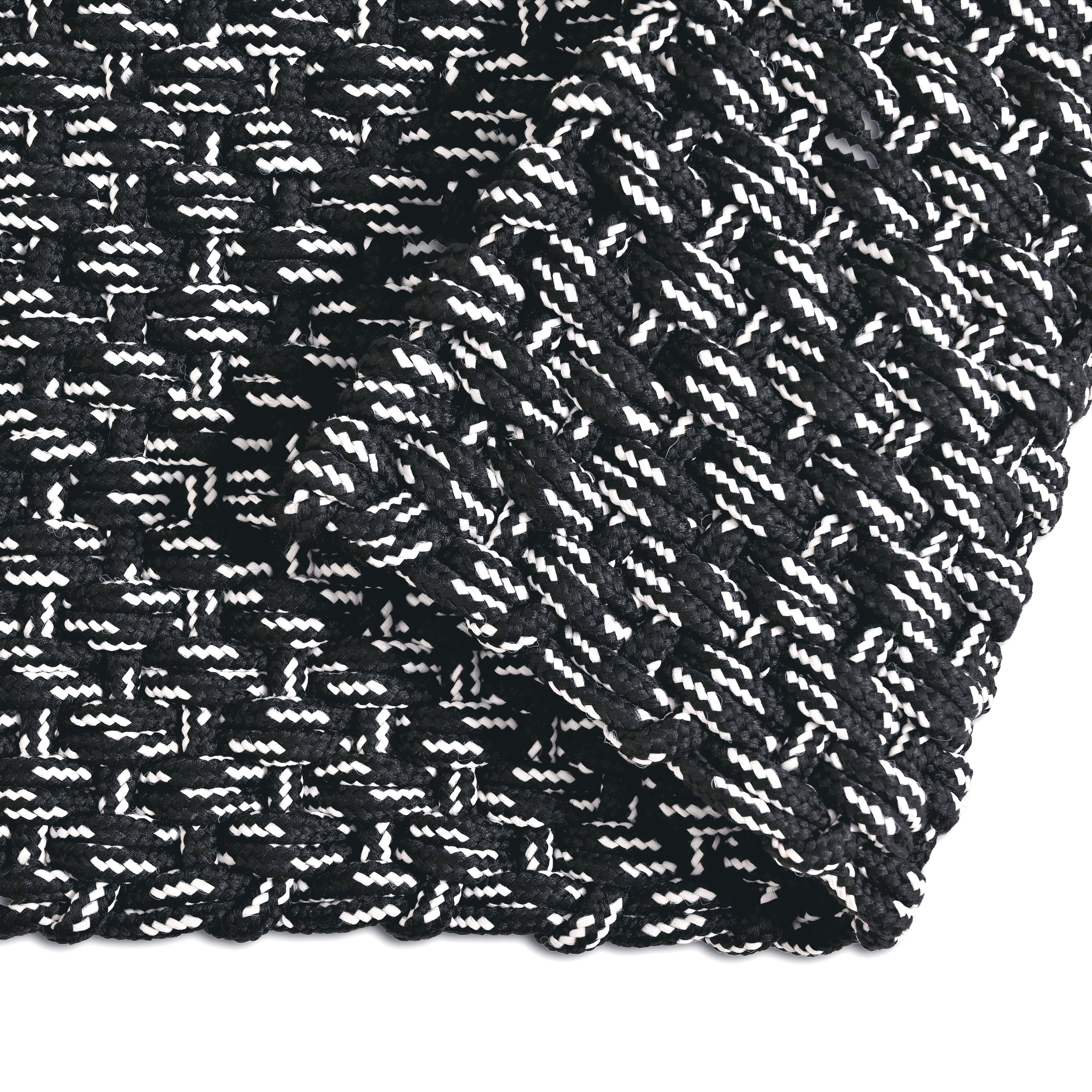 Handwoven Textured Bathmat – 60x40 cm (Black & White)