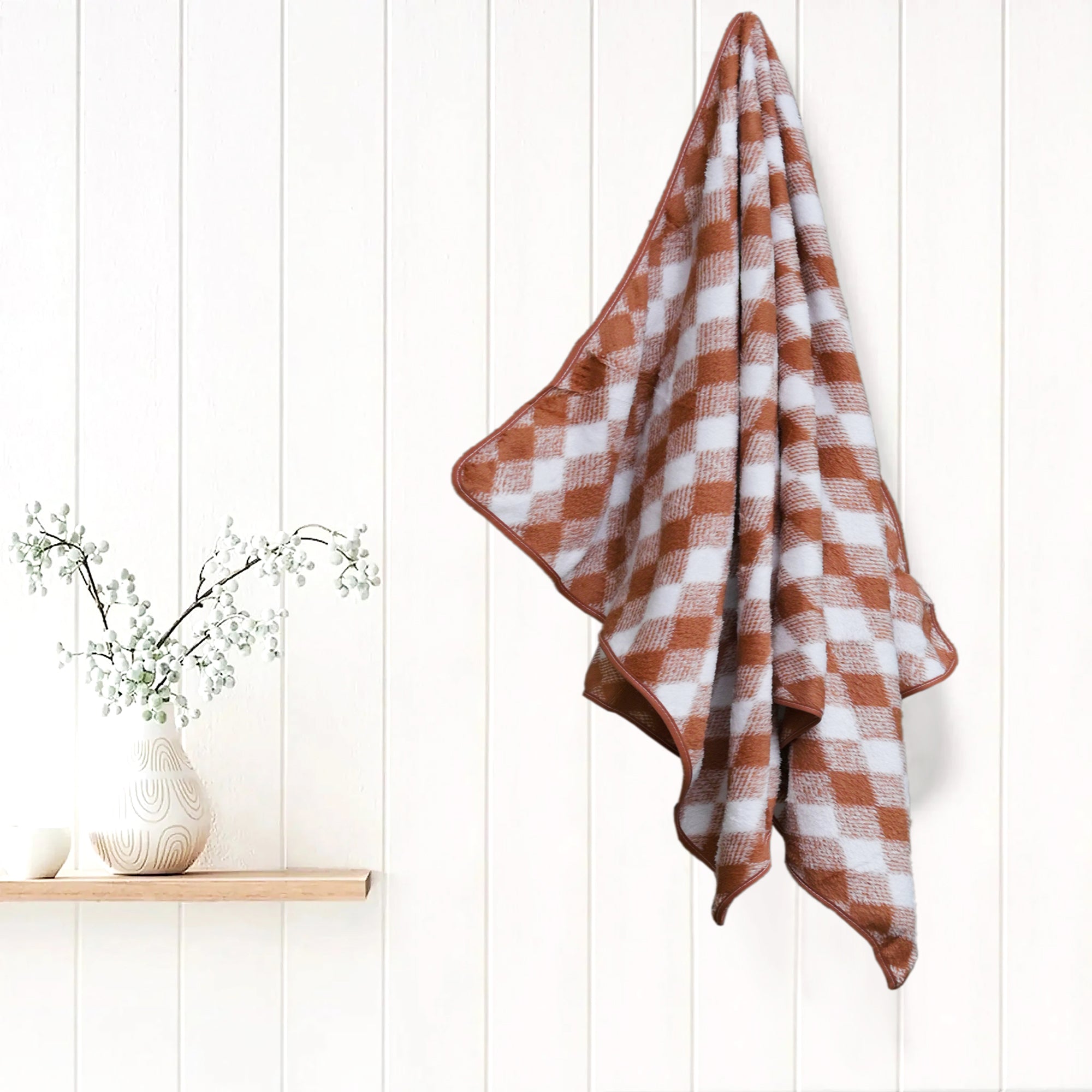 Cozy Checks Towels Set of 2