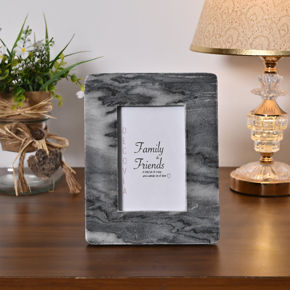 Decovia Black Marble Photo Frame – Timeless Elegance in Stone